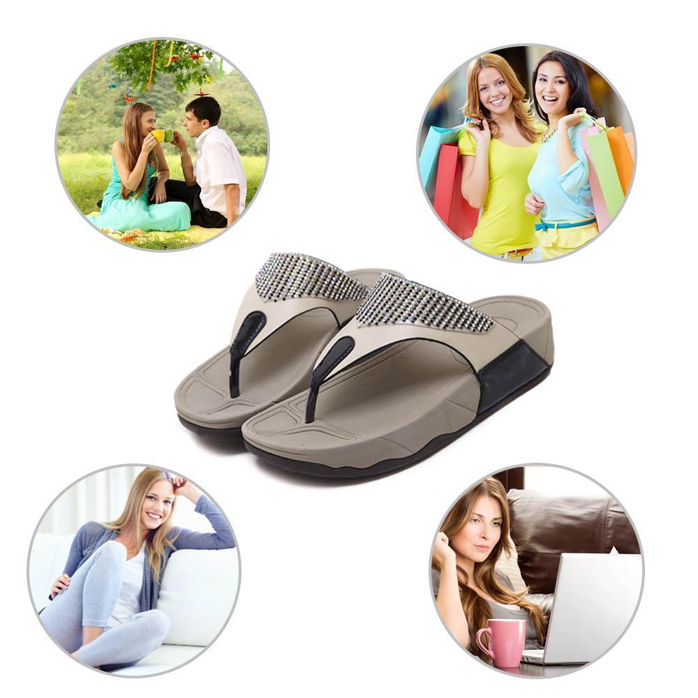 Diamantbesetzte Flip-Flops mit mittelhohem Absatz