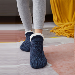 (🎅FRÜHWEIHNACHTSVERKAUF – 50 % RABATT) Rutschfeste Thermosocken für den Innenbereich