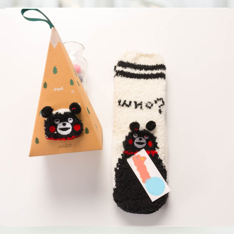 Weihnachtsgeschenkbox – süße Plüschsocken（4 Paare）