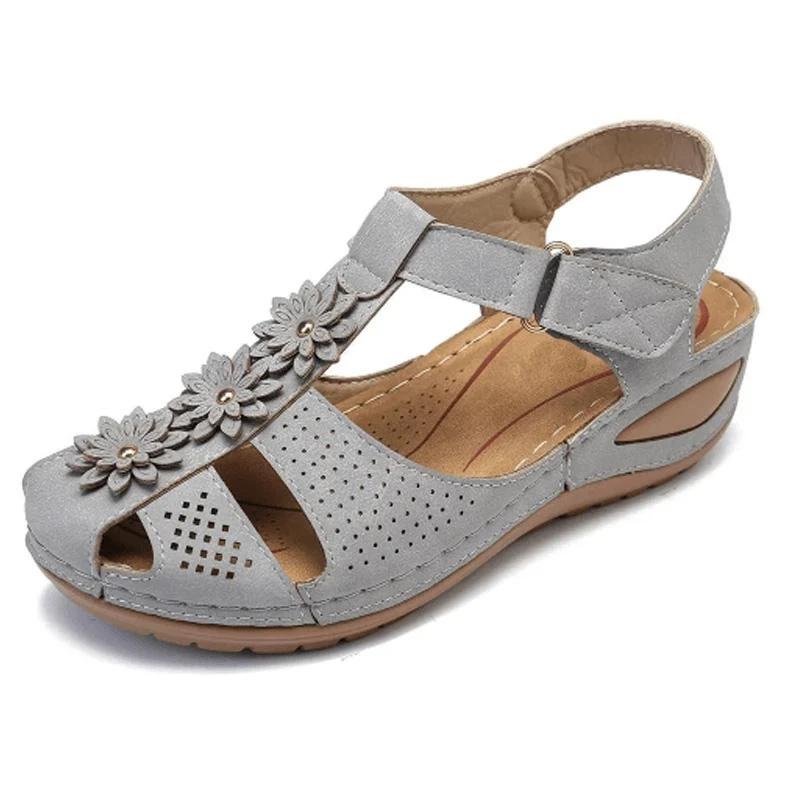 Bequeme Sandalen mit weichen Sohlen