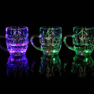 LED leuchtendes Bierglas