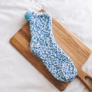 (🎅FRÜHE WEIHNACHTEN 50 % RABATT) Winter Fuzzy "Cupcakes" Socken mit Geschenkbox