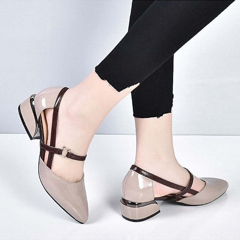 Elegante einfache hohle Sandalen für Damen